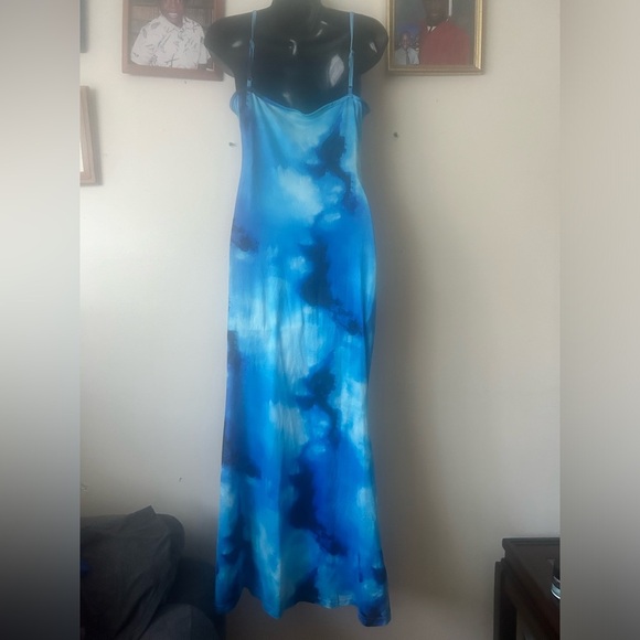 BUNDLE SALE: 15 % off 2 or more dresses/skirt sets - Picture 3 of 4